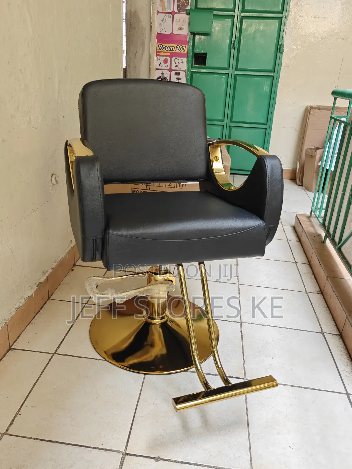 Black Golden Styling Seat