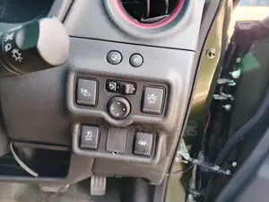 Nissan Note 2018 Green