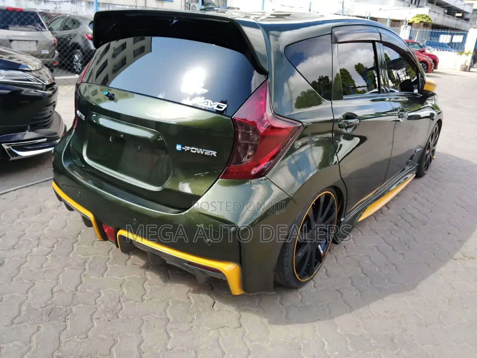 Nissan Note 2018 Green