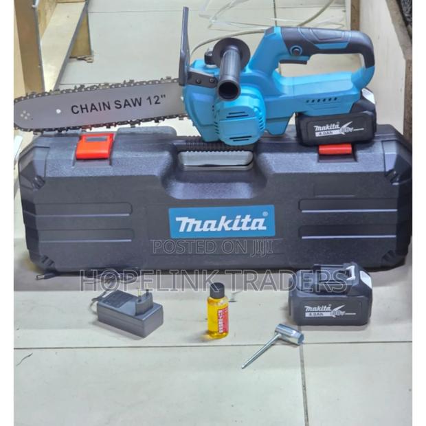 Makita Cordless Chainsaw - main view