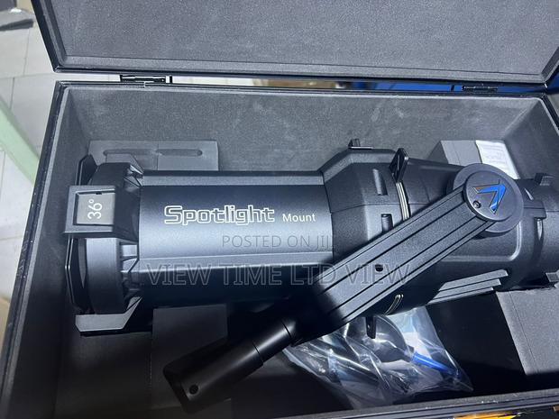 Aputure Spotlight Mount Set With 36° Lens - main view