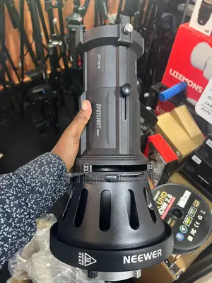 Neewer Ls-39 20° Spotlight Snoot With Bowens Mount