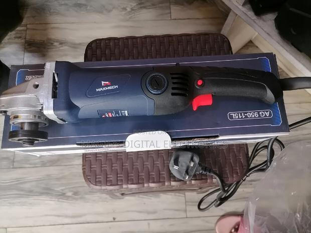Well Performing 950w Maxmech Angle Grinder