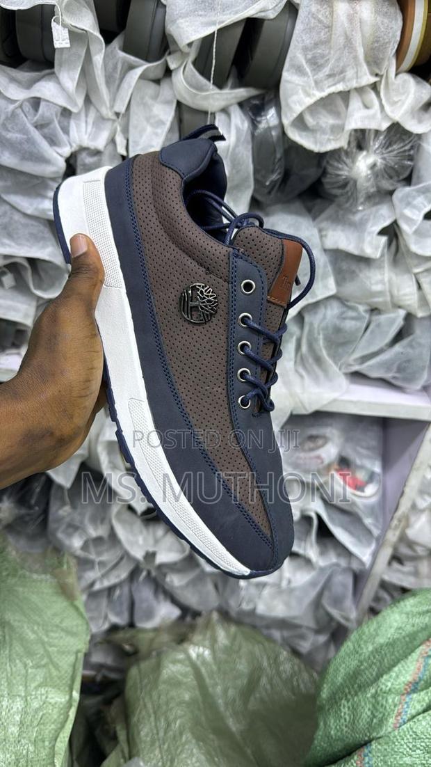 Quality Men Casual Laced Boots Size 40-45 - main view