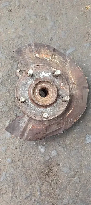 Front Wheel Hubs Pajero Io.