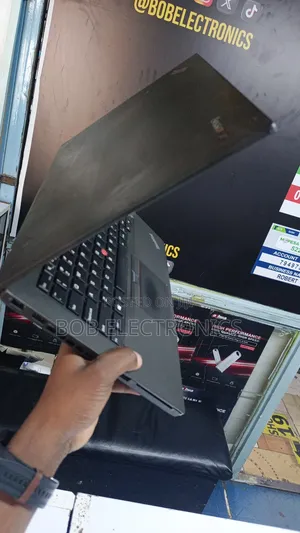 Laptop Lenovo ThinkPad T460 8GB Intel Core i5 HDD+SSD 500GB