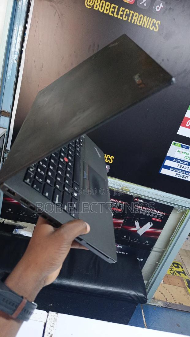 Laptop Lenovo ThinkPad T460 8GB Intel Core i5 HDD+SSD 500GB