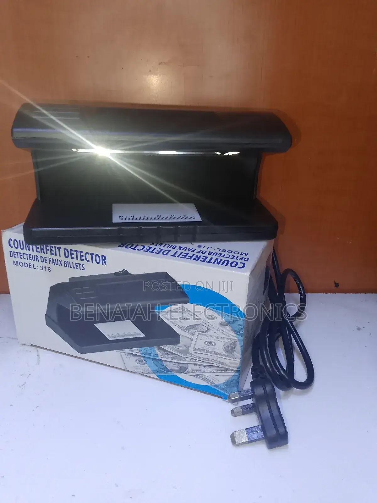 Modified Money Detector