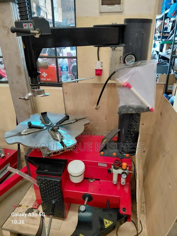 Tyre Changer - thumbnail 2