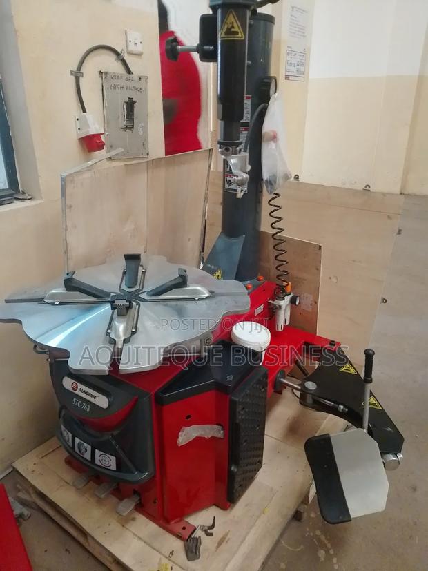 Tyre Changer. Heavy Duty - main view