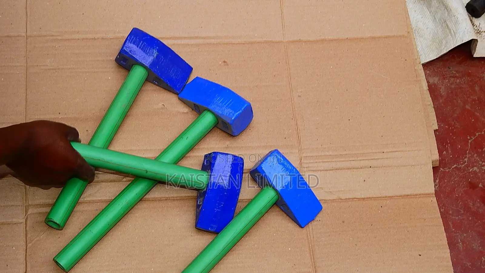 Hammer. Rock Hammer/ Mason Hammer 3''lb