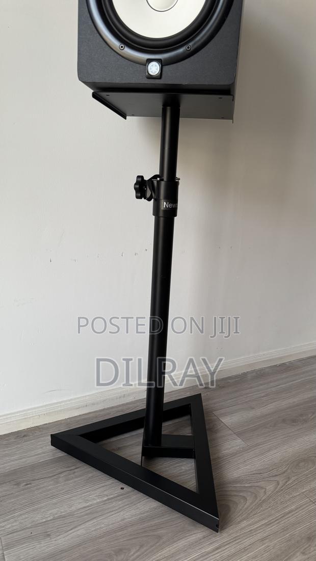 Yamaha Hs8 Studio Monitors (Free Stands) - thumbnail 4