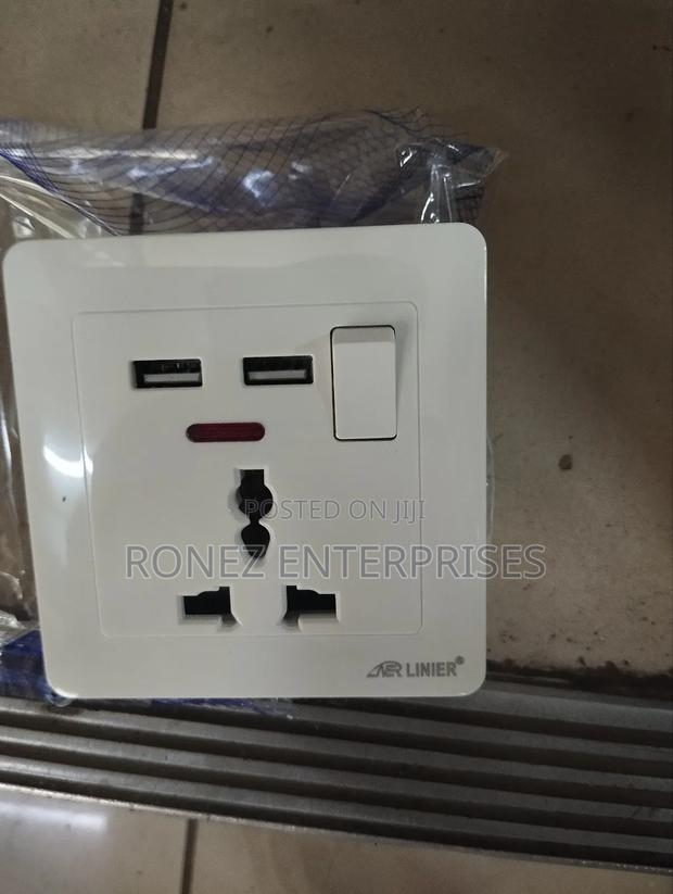 Single Socket Linear Usb Stb3h - main view