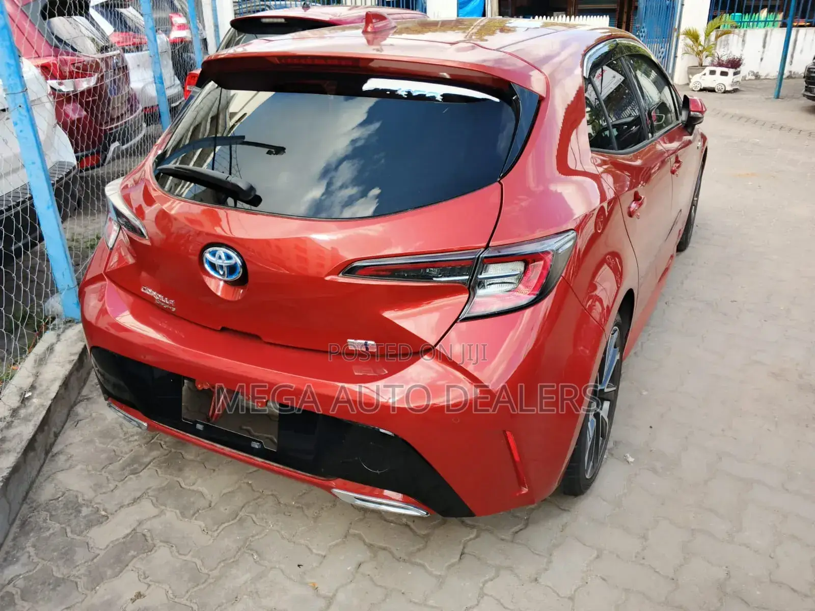 Toyota Corolla 2018 Orange