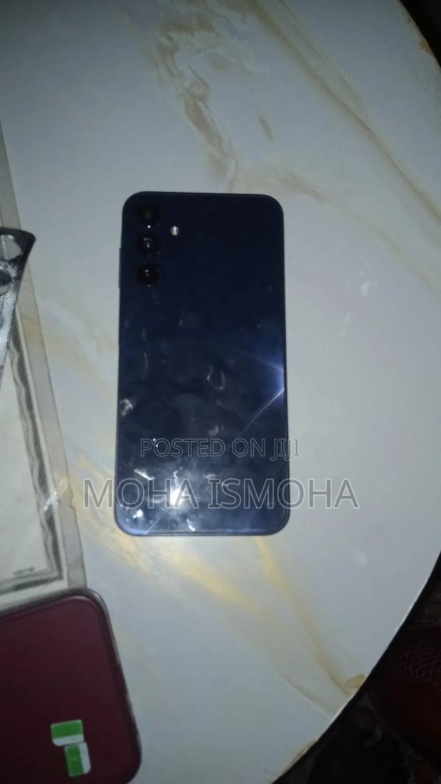 Samsung Galaxy A15 128 GB Gray - thumbnail 2