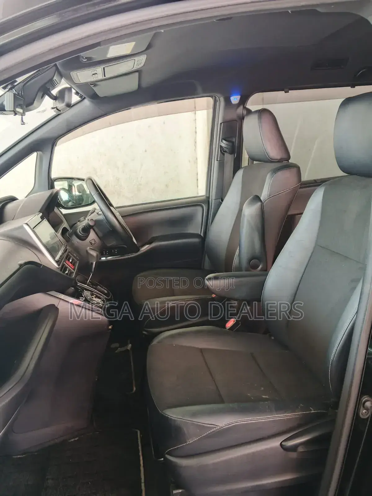 Toyota Noah 2018 Black