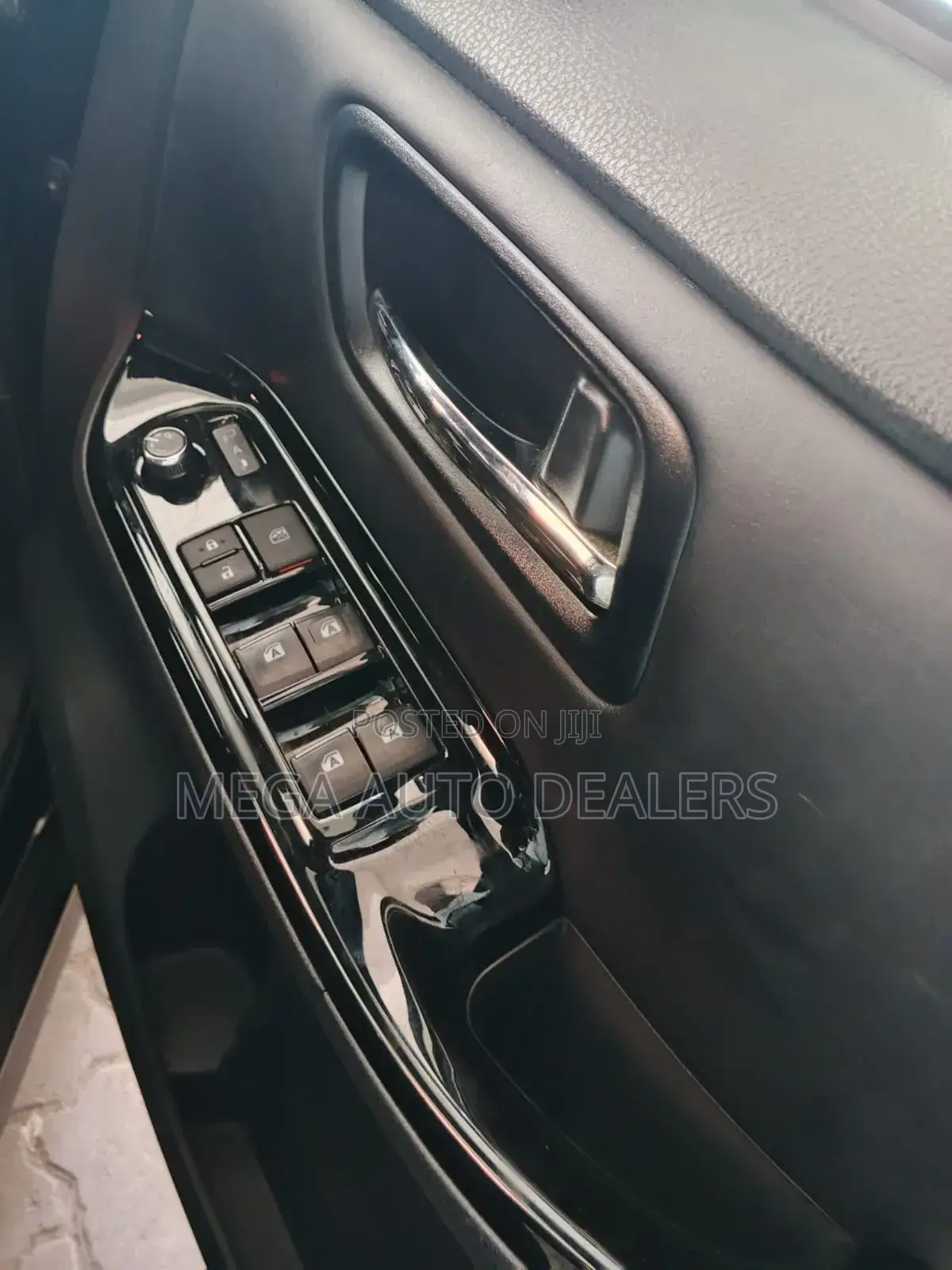 Toyota Noah 2018 Black
