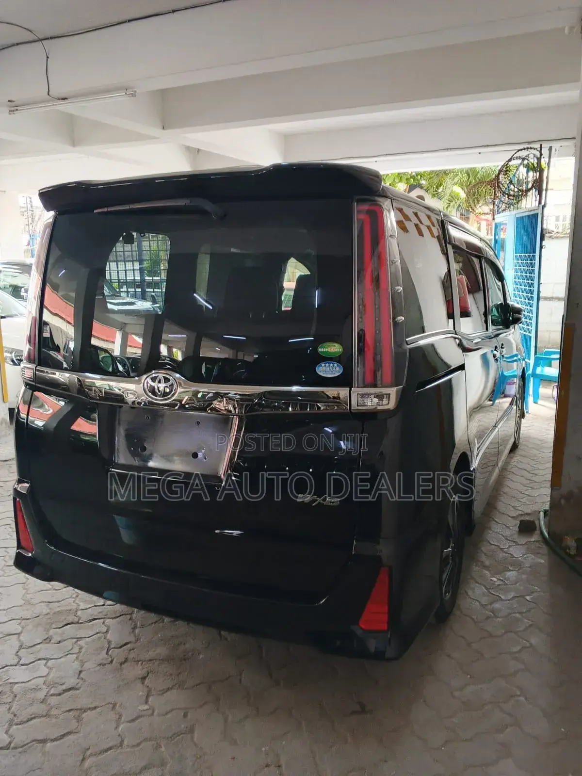 Toyota Noah 2018 Black