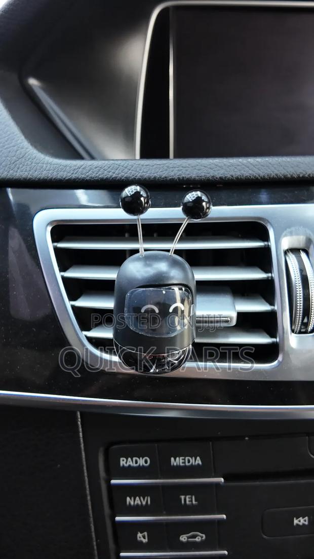Air Vent Clip Aromatherapy Air Freshener - thumbnail 2