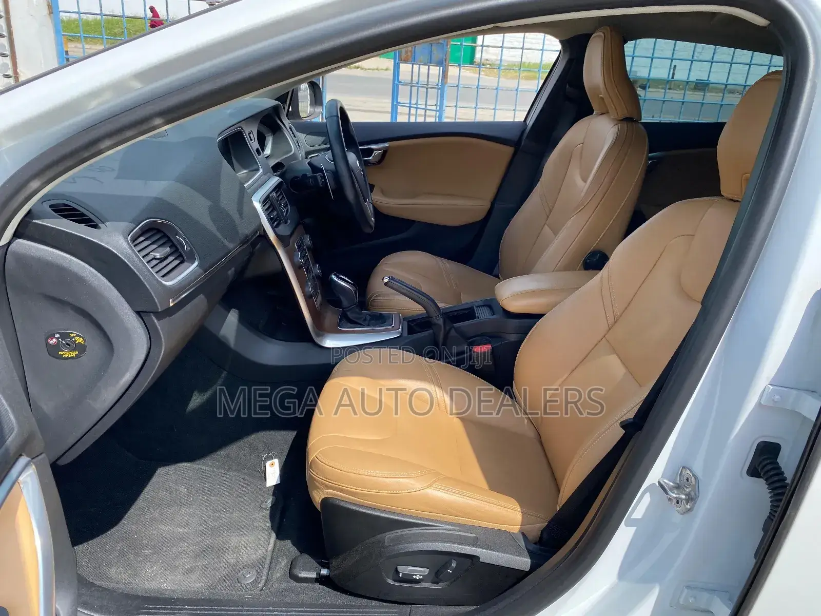 Volvo V40 2018 White