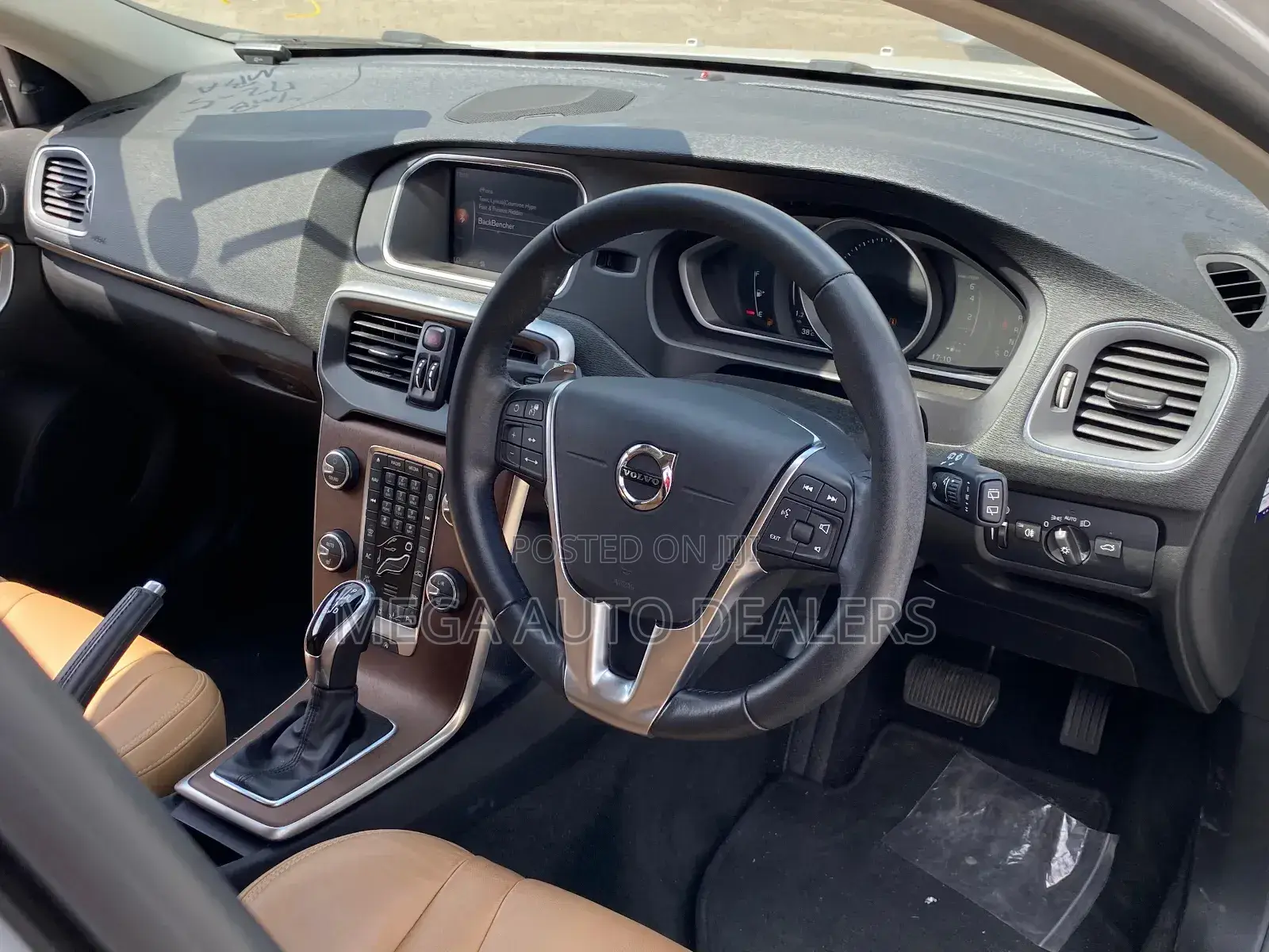 Volvo V40 2018 White