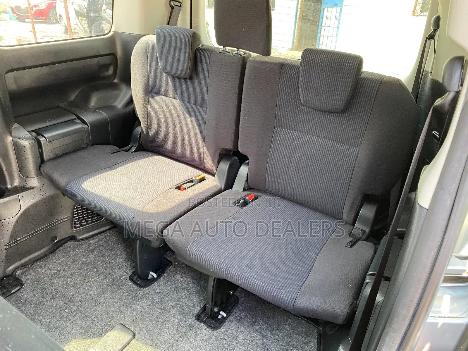 Toyota Noah 2018 Gray