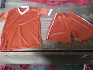 P. E Kits Orange