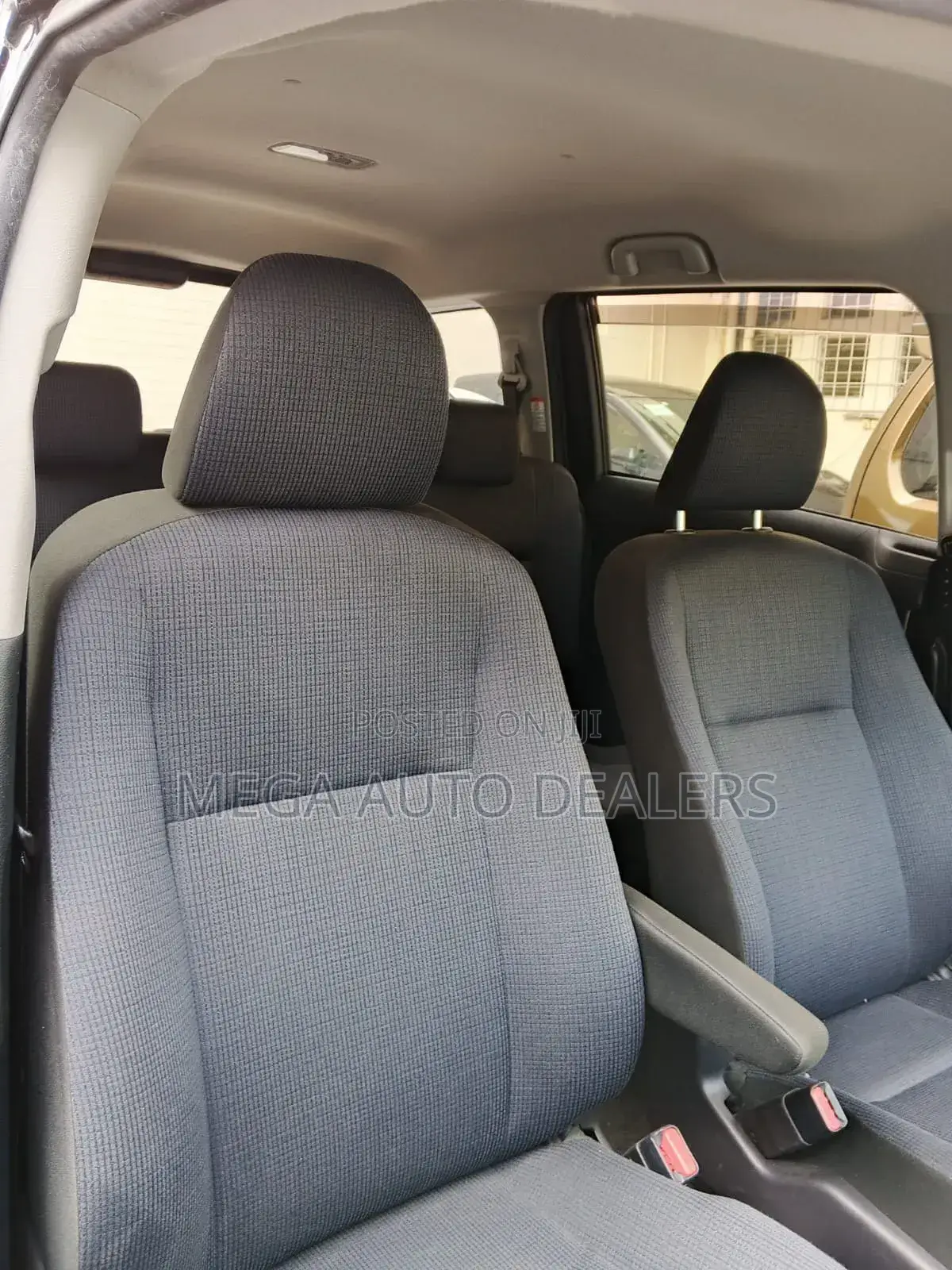 Toyota Sienta 2018 Black