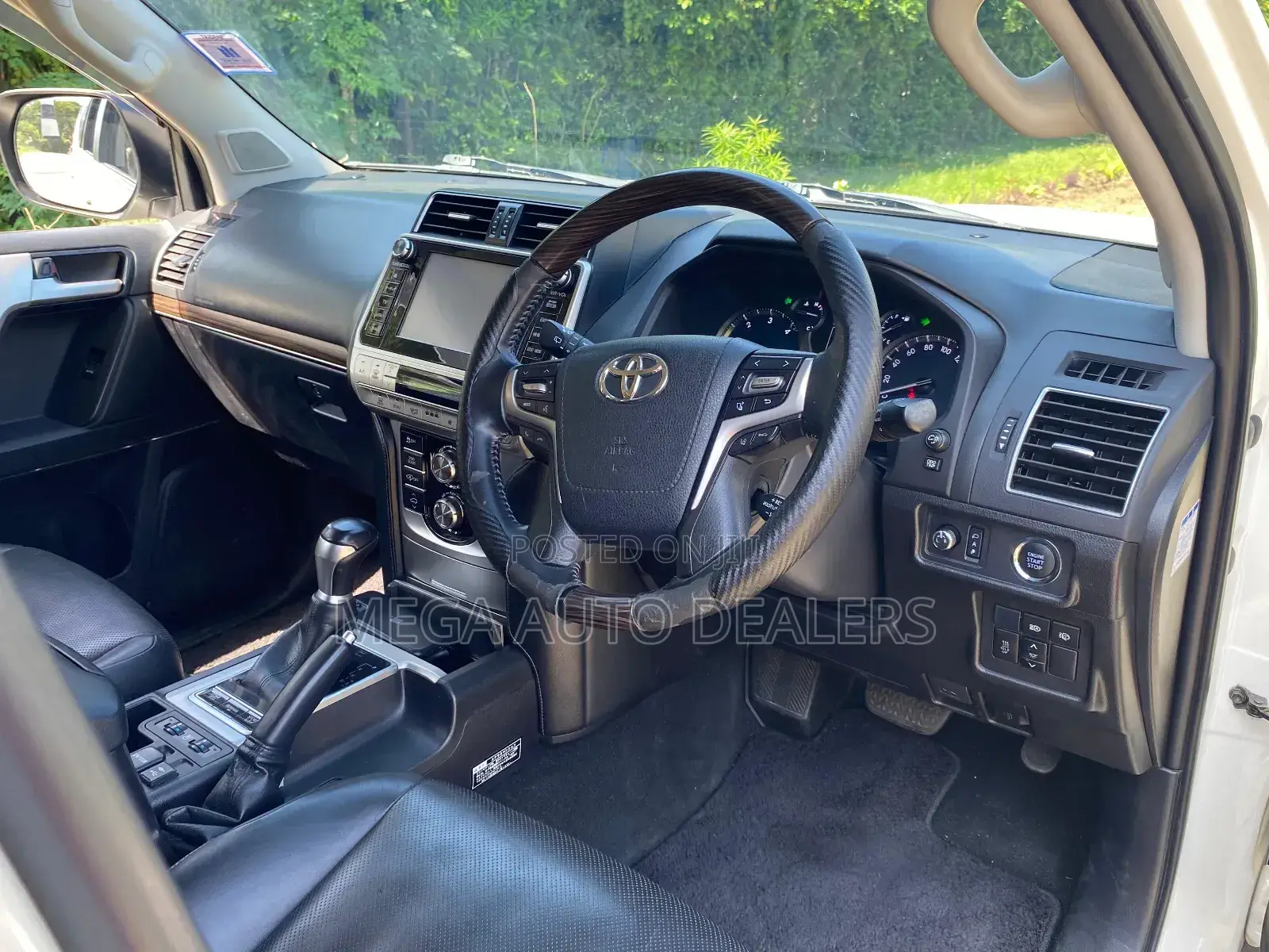 Toyota Land Cruiser Prado 2018 White
