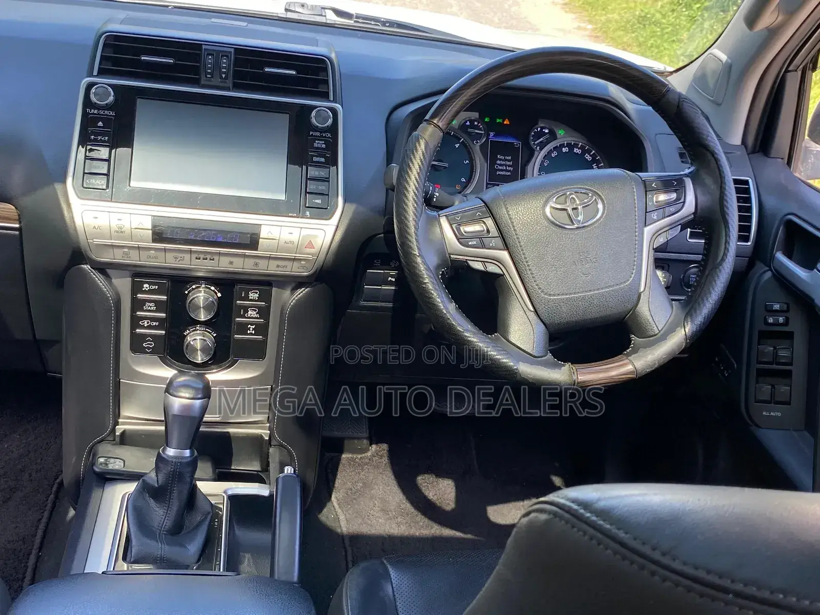 Toyota Land Cruiser Prado 2018 White