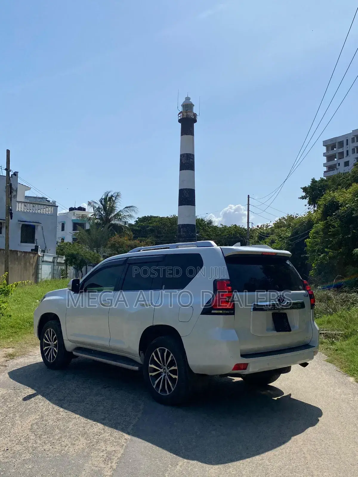Toyota Land Cruiser Prado 2018 White