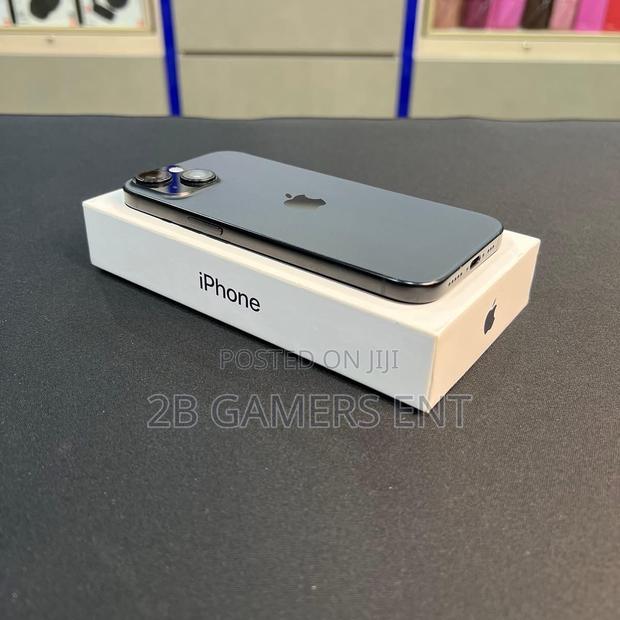 Apple iPhone 15 128 GB Black - thumbnail 5