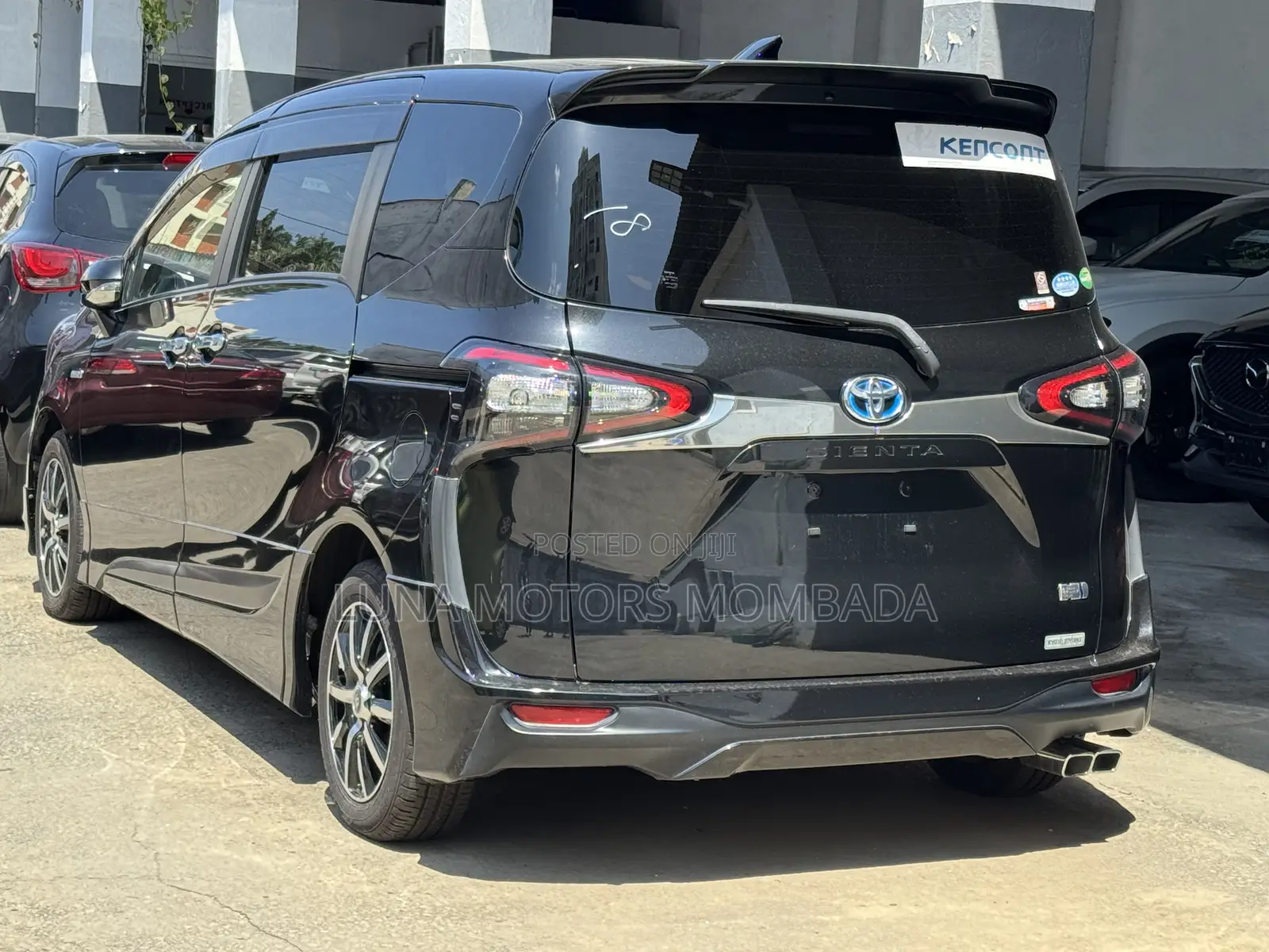 Toyota Sienta 2019 Brown