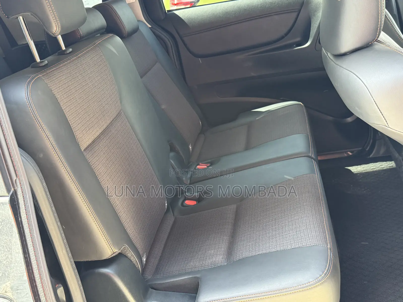 Toyota Sienta 2019 Brown