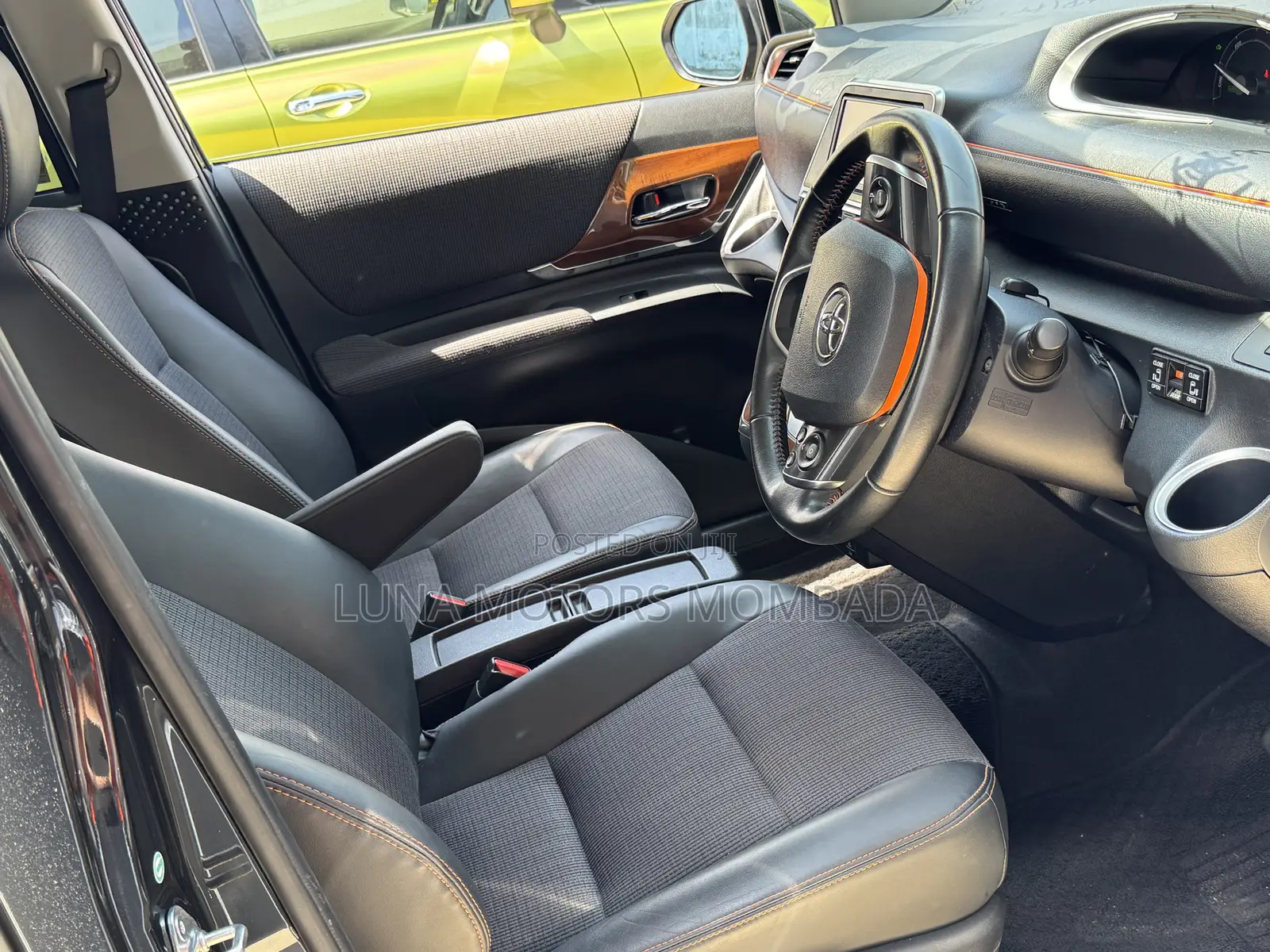 Toyota Sienta 2019 Brown