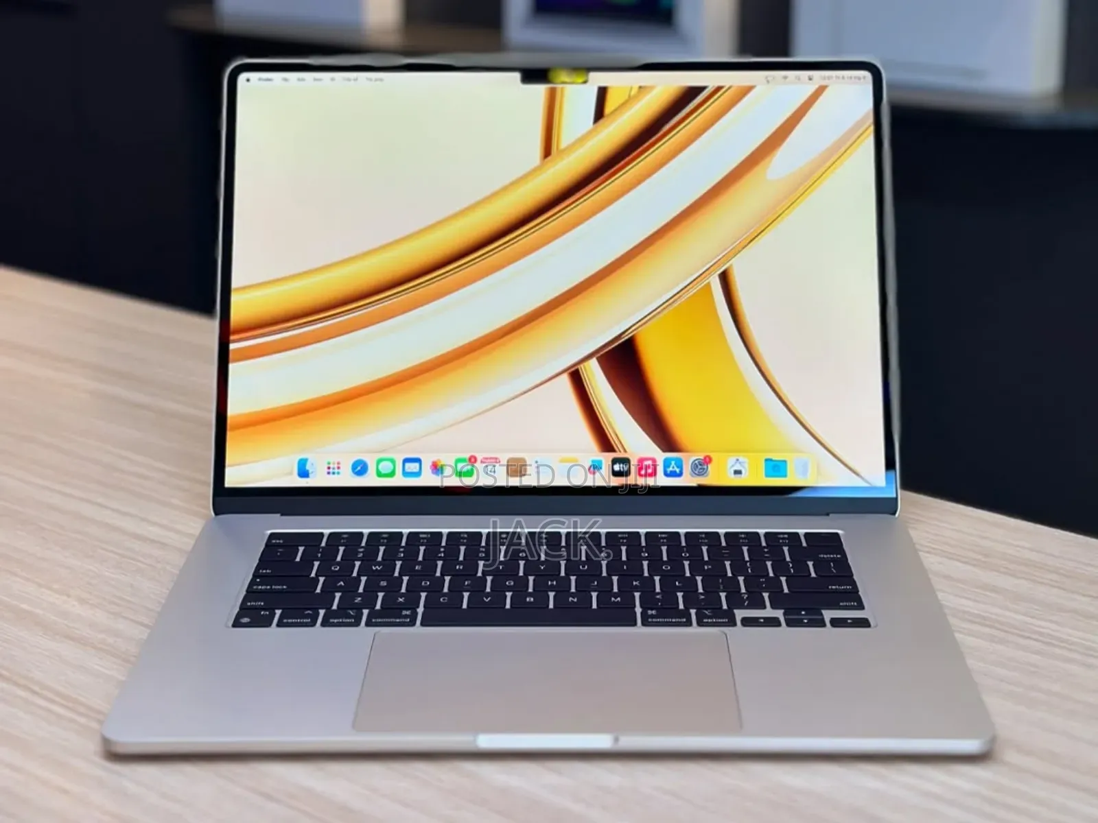 Laptop Apple MacBook Air 2024 M3 15-Inch 8GB Apple M3 SSD 256GB