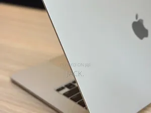 Laptop Apple MacBook Air 2024 M3 15-Inch 8GB Apple M3 SSD 256GB