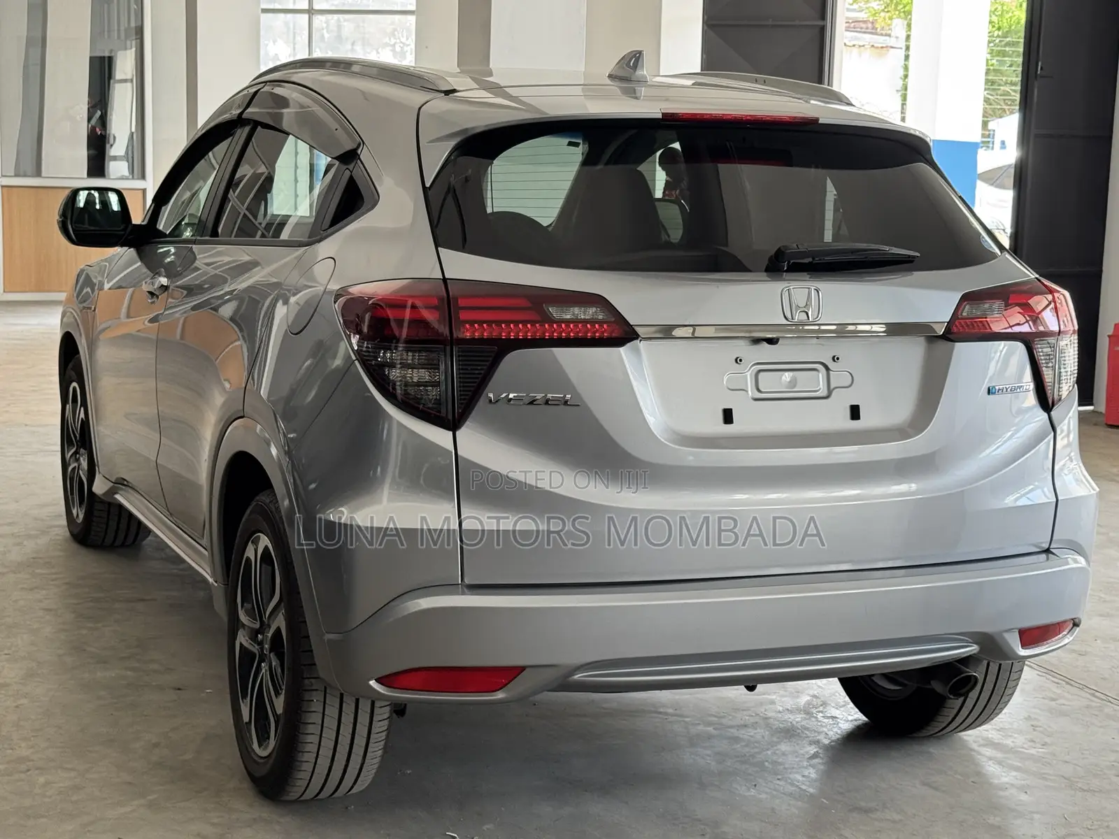 Honda Vezel 2019 Silver