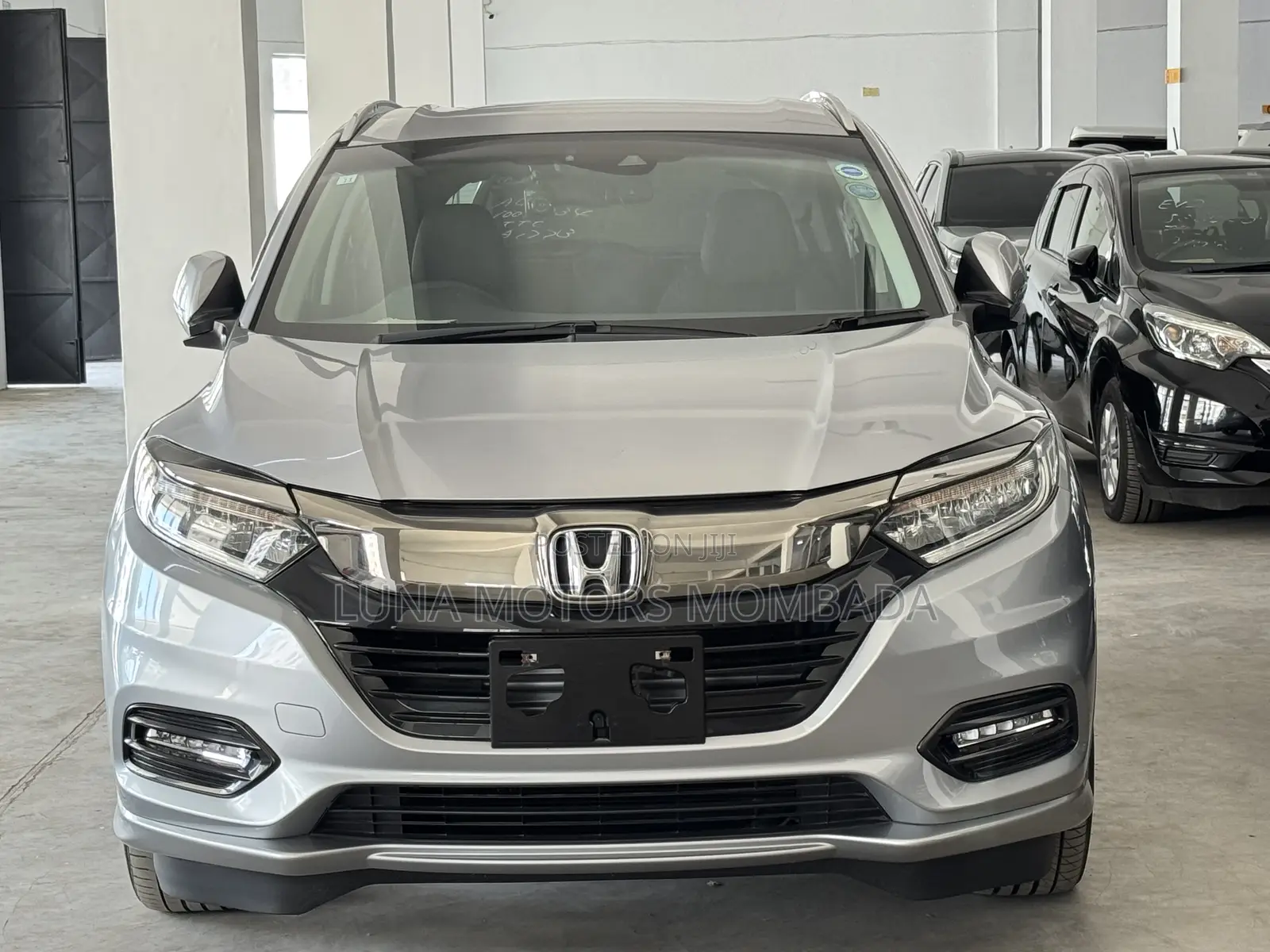 Honda Vezel 2019 Silver