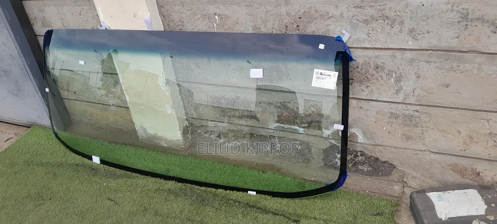 Windscreen, Quater Glass and Side Fix