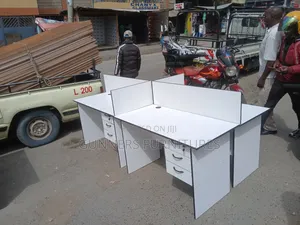 4 Way Workstation White
