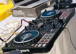Dj,Mc and Sound System /Pa Systems Lights and Stages