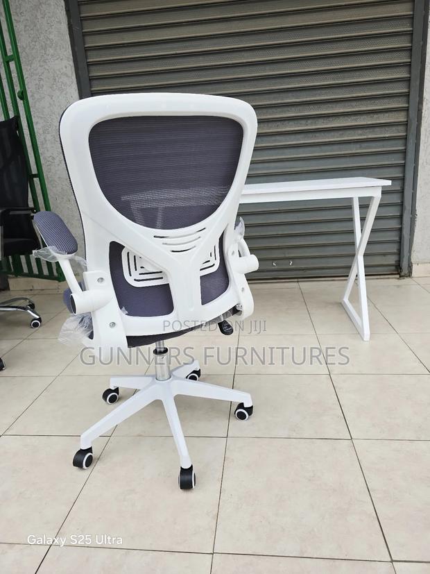 Executive Office Chair - thumbnail 6