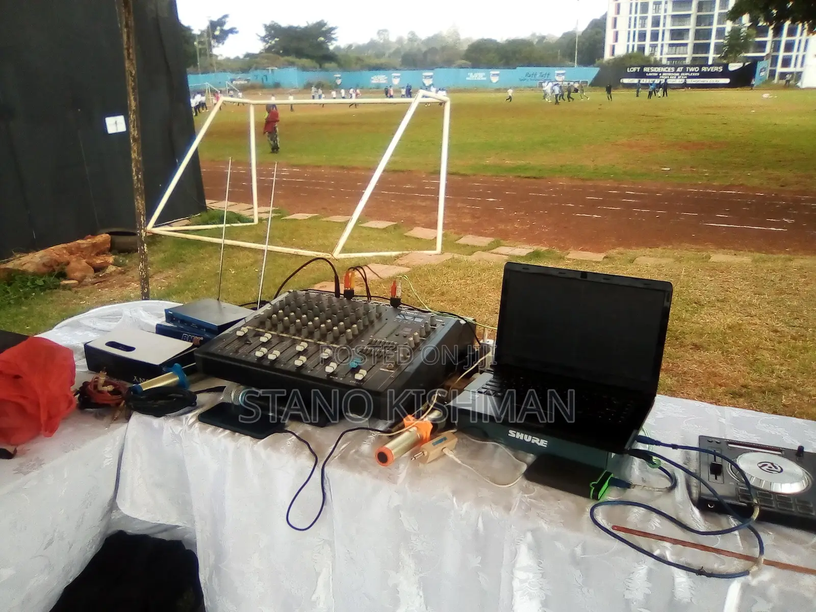 Dj,Mc and Sound System /Pa Systems Lights and Stages