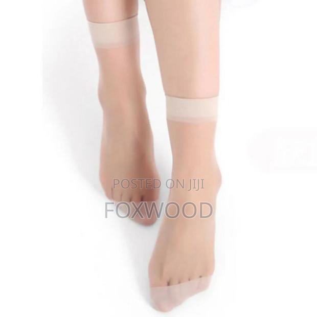 2pairs Women's Ultra Thin Ankle Socks. - thumbnail 3
