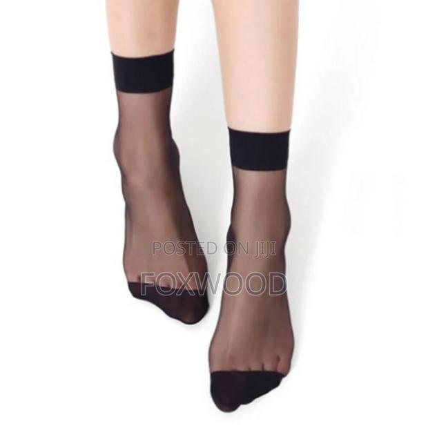 2pairs Women's Ultra Thin Ankle Socks. - thumbnail 4