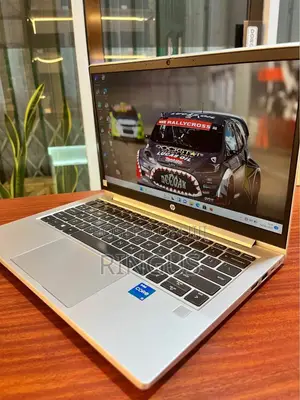 New Laptop HP EliteBook 830 G8 16GB Intel Core i7 SSD 512GB
