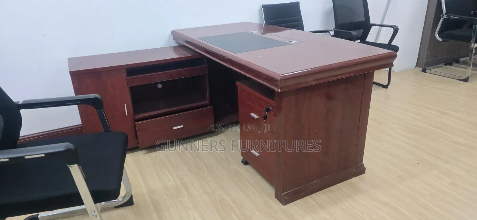 Executive Office Desk 1.6metres.