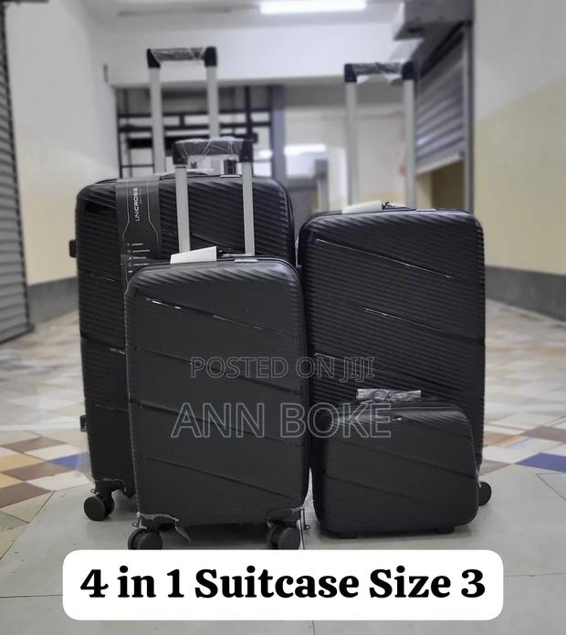 *4 in 1 Luxurious Unbreakable Suitcase* - thumbnail 3