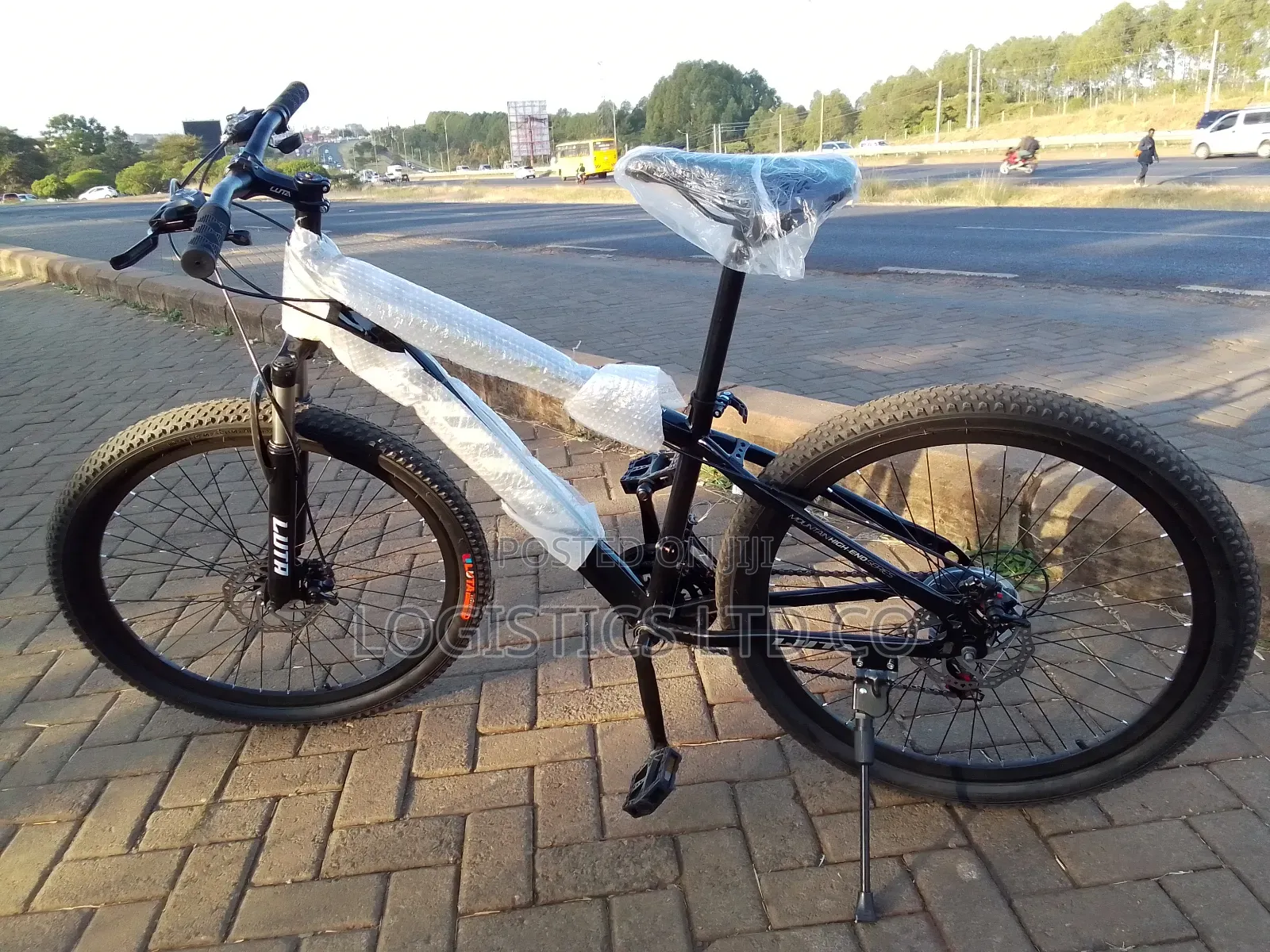 Luta Mountain Bike Size 26 Black